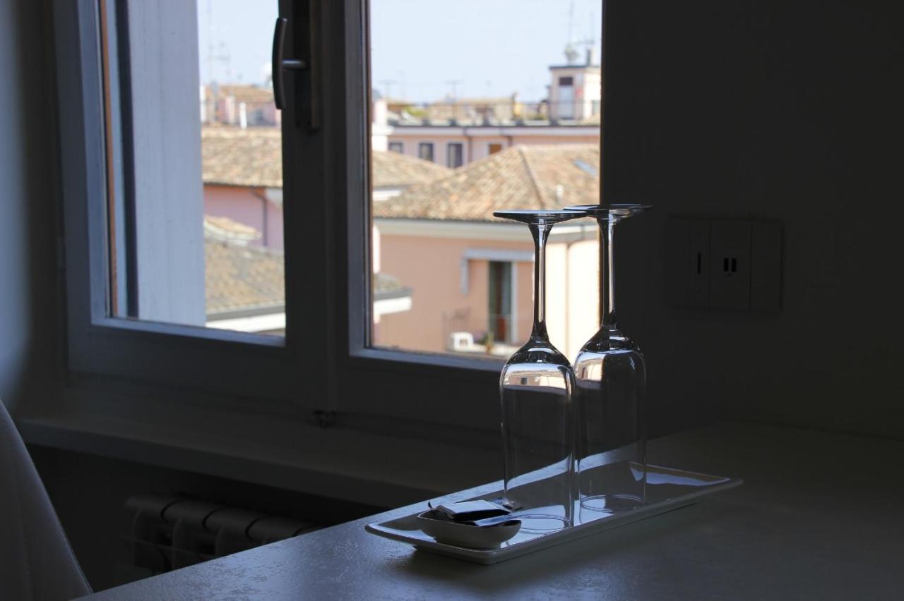 Dreamich - Scavi Romani Apartment Desenzano del Garda Bagian luar foto