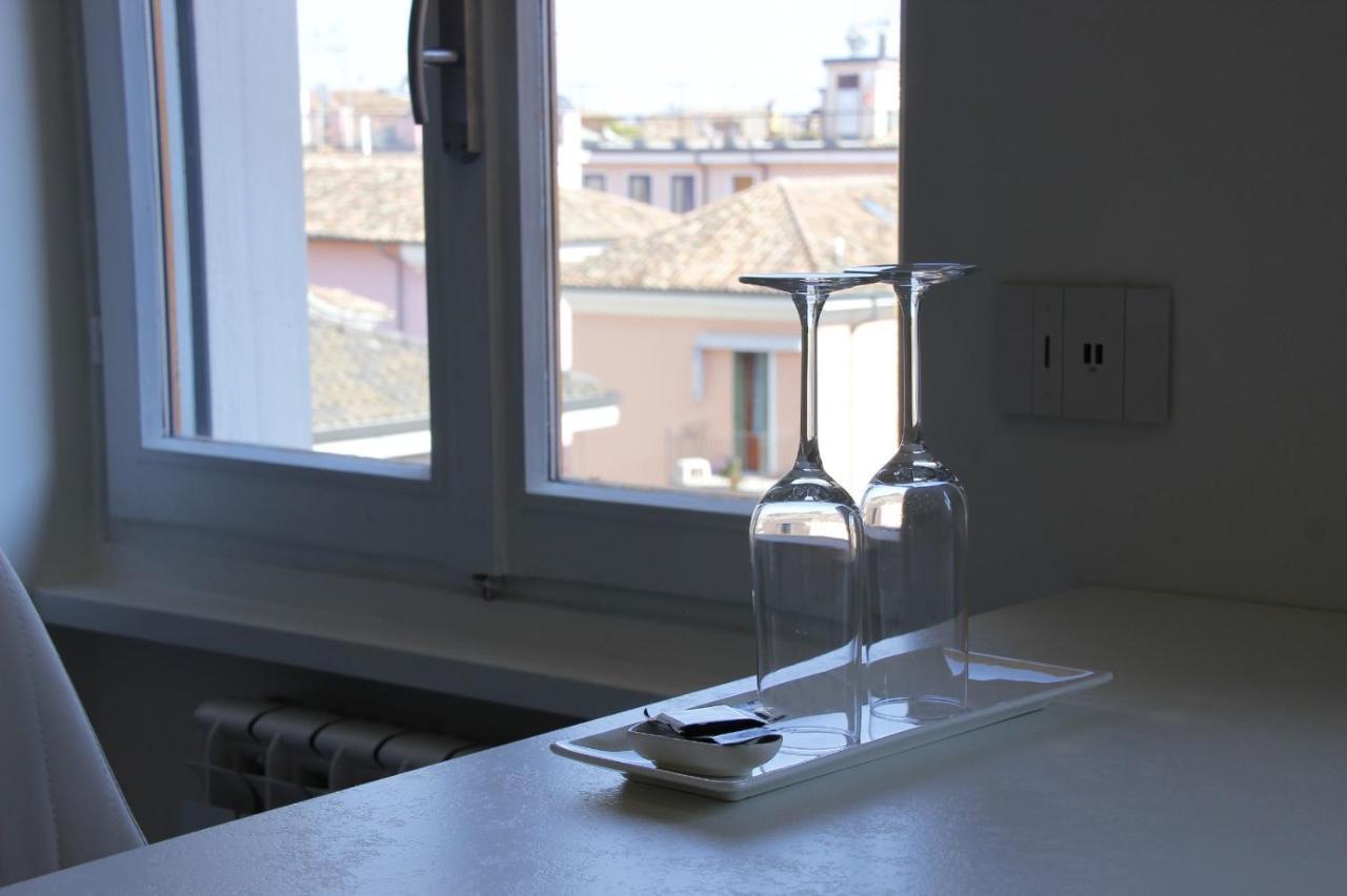 Dreamich - Scavi Romani Apartment Desenzano del Garda Bagian luar foto