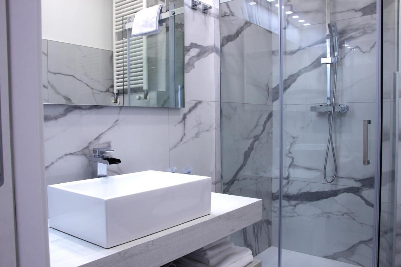Dreamich - Scavi Romani Apartment Desenzano del Garda Bagian luar foto